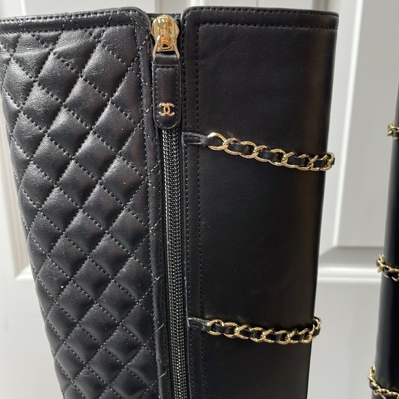 CHANEL Knee High Chain Boots Black size 38.5 - Picture 9 of 11